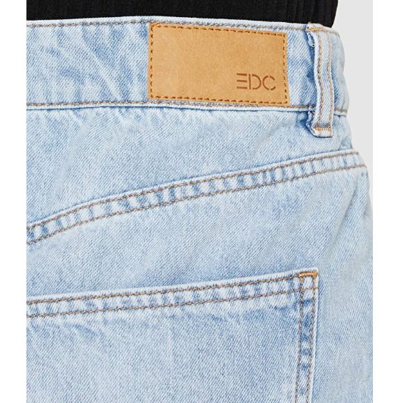 Ladies skirt - Picture 3 of 3